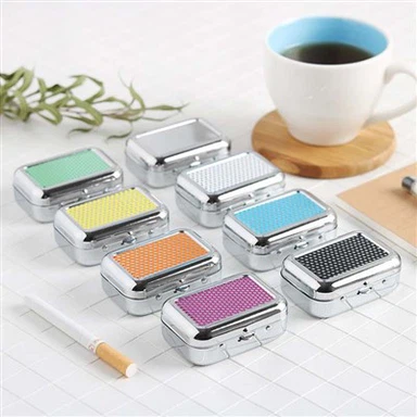 Gạt tàn di động nhỏ đầy màu sắc hình vuông